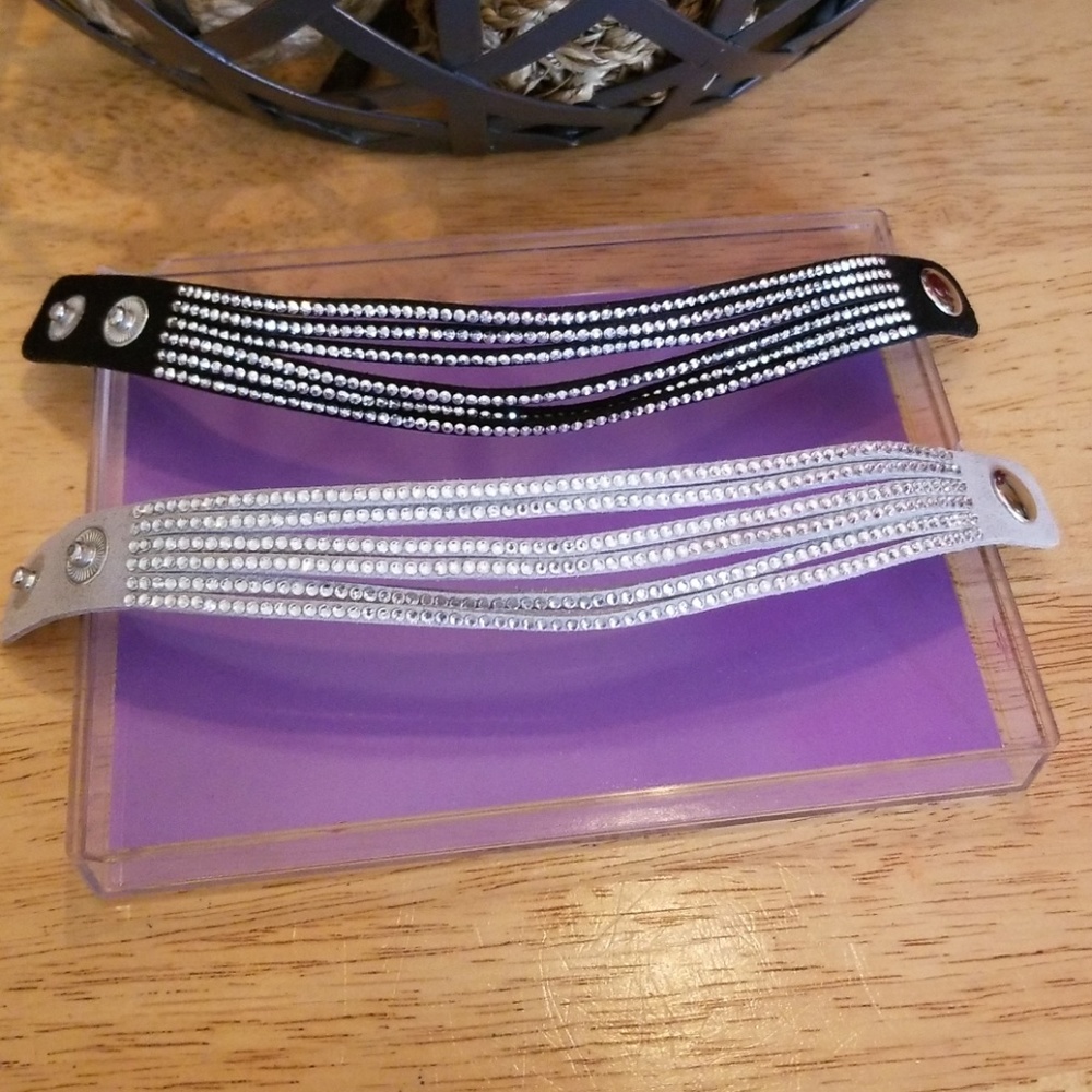 Bracelets - Picture 2 of 2